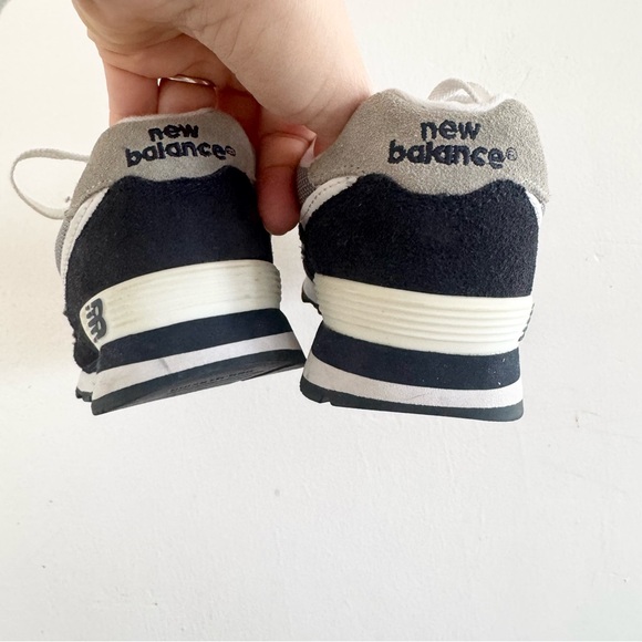 New Balance 574 Classic Kids' Navy Blue and Gray Sneakers Size 13.5 - Picture 5 of 7